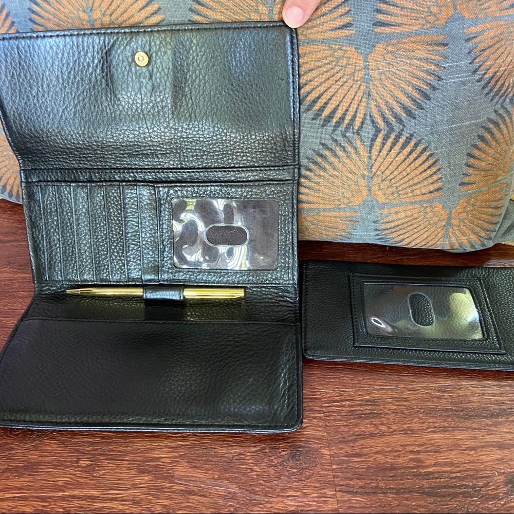 MICHAEL KORS Black Leather Tri-Fold Wallet - Picture 6 of 9